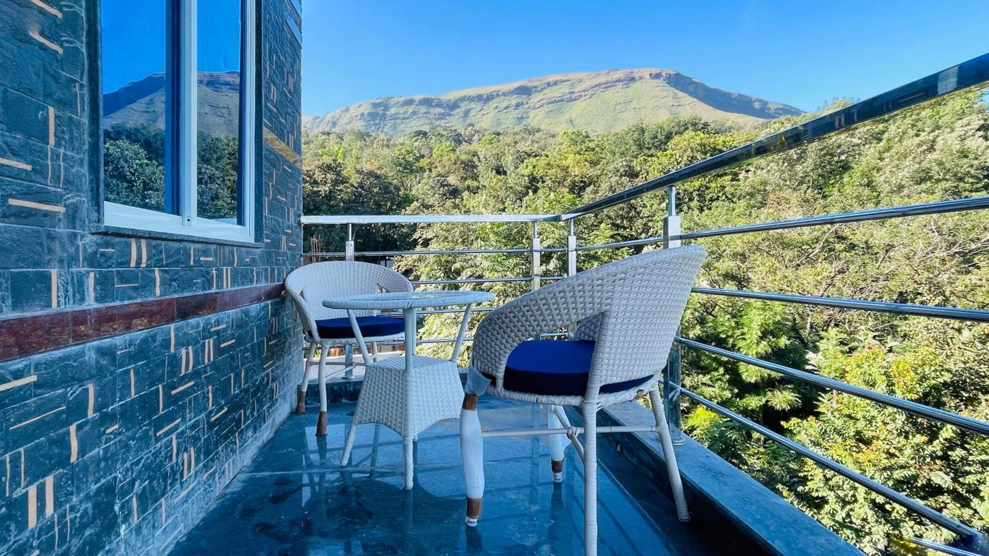 Rashi Z View Estate Stay Tarikere Dış mekan fotoğraf
